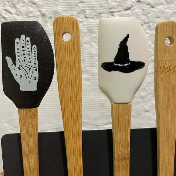 Palmistry Magic Halloween Mini Spatula Set NEW - Picture 3 of 4